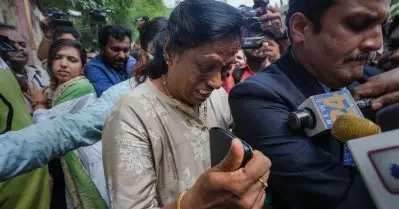 പി.ടി. ഉഷ ഗുസ്തി താരങ്ങളുടെ സമരപ്പന്തലില്‍; വാഹനം തടഞ്ഞ് വിമുക്ത ഭടന്റെ പ്രതിഷേധം