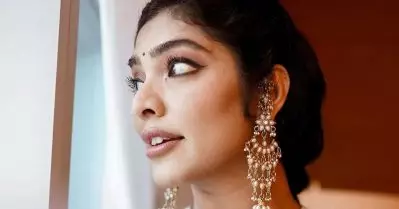 അമ്മ എപ്പോഴും അടുക്കളയിൽ നിൽക്കുന്നതാണ് ഓർമ വരുന്നത്, ആ തലമുറയുടെ തെറ്റുകൾ ആവർത്തിക്കാൻ താല്പര്യമില്ല: റിമ കല്ലിങ്കൽ