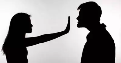 പരസ്യമായി സ്വയംഭോഗം ചെയ്യുന്ന പുരുഷന്‍ ജനിച്ച് വളര്‍ന്ന മൂല്യവ്യവസ്ഥയുടെ ഇര കൂടിയാണ്