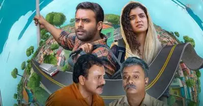പ്രിയദര്‍ശന്‍ ടെംപ്ലേറ്റില്‍ ഒരു ചിരി പടം; അമ്മാവന്മാരുടെ കൂടെ ഒരു ‘ഫണ്‍ ഒളിച്ചോട്ടം’