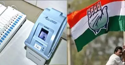 കര്‍ണാടക തെരഞ്ഞെടുപ്പ്: വോട്ടിങ് മെഷീനുകള്‍ ഇറക്കുമതി ചെയ്‌തെന്ന കോണ്‍ഗ്രസ് ആരോപണം തള്ളി തെരഞ്ഞെടുപ്പ് കമ്മീഷന്‍