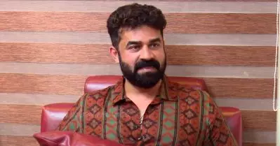 ആട് 2 പ്രദർശിപ്പിക്കുന്നതിന് തിയേറ്ററുകൾ കിട്ടിയില്ല, ചിത്രം വിജയിച്ചപ്പോൾ ചാനലുകൾ റൈറ്റ്സ് ചോദിച്ച് വന്നു: വിജയ് ബാബു