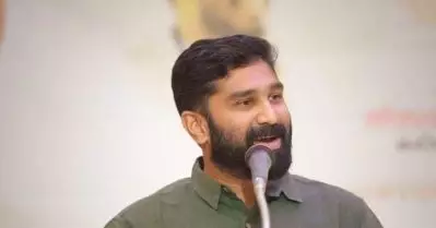 സത്യപ്രതിജ്ഞാ ചടങ്ങിലെത്തിയ യെച്ചൂരിയെ അപമാനിച്ച് വി.ടി ബല്‍റാമിന്റെ പോസ്റ്റ്; വിമര്‍ശനത്തിന് പിന്നാലെ പിന്‍വലിച്ച് വിചിത്ര വിശദീകരണം