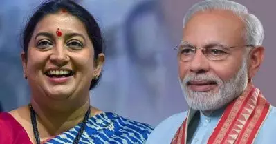 മോദിജിയെ ഒറ്റയ്ക്ക് പരാജയപ്പെടുത്താനാകില്ലെന്ന സന്ദേശം നല്‍കി പ്രതിപക്ഷം ഒന്നിക്കുന്നത് പരിഹാസ്യമാണ്: സ്മൃതി ഇറാനി