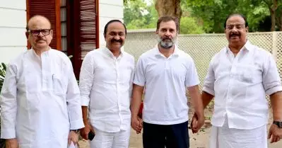 സുധാകരനും സതീശനും മാറേണ്ടെന്ന് കോണ്‍ഗ്രസ് ദേശീയ നേതൃത്വം; ഭീഷണിയുടെയും പകപോക്കലിന്റെയും രാഷ്ട്രീയത്തെ കോണ്‍ഗ്രസ് ഭയപ്പെടുന്നില്ലെന്ന് രാഹുല്‍ ഗാന്ധി