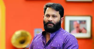ഈ അടുത്ത് കണ്ട നല്ലൊരു പൊലീസ് വേഷം അദ്ദേഹത്തിന്റേതായിരുന്നു: അജു വര്‍ഗീസ്