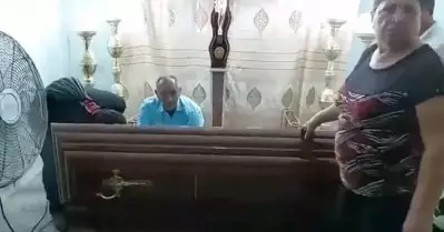 മരിച്ചെന്ന് കരുതി അടക്കാനൊരുങ്ങി; പിന്നീട് ശവപ്പെട്ടിയില്‍ നിന്ന് ശബ്ദം; ബെല്ല വീണ്ടും ജീവിതത്തിലേക്ക്