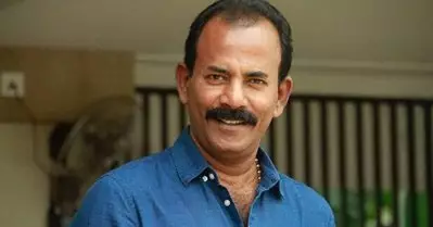 സുരേഷ് ഗോപിയെ മന്നം സമാധിയില്‍ കയറ്റാതിരുന്ന സുകുമാരന്‍ നായര്‍ പിണറായിക്ക് വേണ്ടി മണിക്കൂറുകളോളം കാത്തുനിന്നു: മേജര്‍ രവി