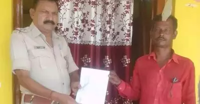 ഒഡിഷ ട്രെയിന്‍ അപകടത്തിലെ നഷ്ടപരിഹാരം നേടാന്‍ ഭര്‍ത്താവ് മരിച്ചതായി വ്യാജരേഖയുണ്ടാക്കി; യുവതിക്കെതിരെ പരാതി നല്‍കി ഭര്‍ത്താവ്