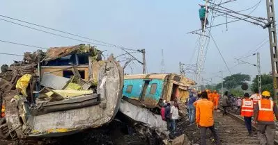ബാലസോര്‍ ട്രെയിന്‍ ദുരന്തത്തിന് കവചുമായി ബന്ധമില്ല: യഥാര്‍ത്ഥ കാരണം വെളിപ്പെടുത്തി റെയില്‍വേ മന്ത്രി; മമതയ്ക്കും വിമര്‍ശനം