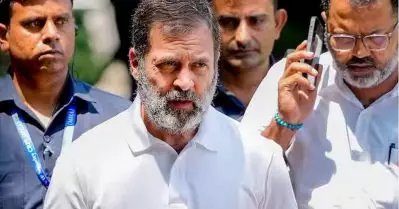 മുന്നോട്ട് പോയാല്‍ അപകടം ഉണ്ടാകും; മണിപ്പൂരിലെത്തിയ രാഹുല്‍ ഗാന്ധിയെ തടഞ്ഞ് പൊലീസ്
