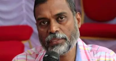 ഒരു വ്യക്തിയുടെ മാത്രം പിഴവായിരിക്കില്ല; ഒഡിഷ ട്രെയിന്‍ അപകടത്തില്‍ ടി.ഡി രാമകൃഷ്ണന്‍