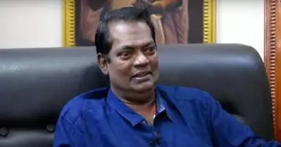 ഈ കപട രാഷ്ട്രീയക്കാർ പോകാതെ നാട് നന്നാകില്ല, ഇത് ദൈവത്തിന്റെ സ്വന്തം നാടാണെന്നാണ് മറ്റുള്ളവർ കരുതുന്നത്: സലിം കുമാർ