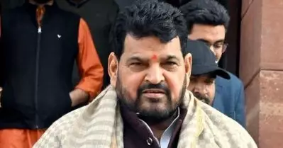 ബ്രിജ് ഭൂഷണെതിരെയുള്ള കുറ്റപത്രത്തിന്റെ പകര്‍പ്പ് ആവശ്യപ്പെട്ട് ഗുസ്തി താരങ്ങള്‍