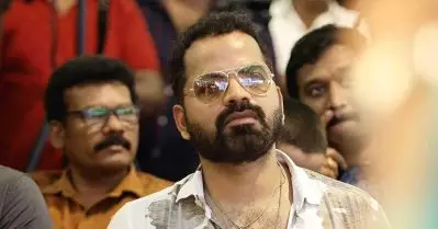റോള്‍സ് റോയ്സും ഐ ഫോണും ഇല്ലെങ്കിലും ജീവിക്കും, അതൊക്കെ ആഡംബരമാണ്: വിനയ് ഫോര്‍ട്ട്