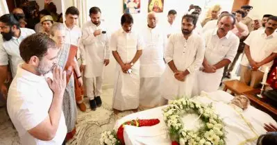 അന്ത്യാഞ്ജലി അര്‍പ്പിച്ച് പ്രമുഖര്‍; ഒരാഴ്ച നീണ്ടുനില്‍ക്കുന്ന ദുഖാചരണം പ്രഖ്യാപിച്ച് കോണ്‍ഗ്രസ്