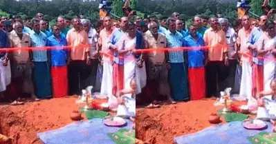 കണ്ണീരോടെ വിട നല്‍കി നാട്; ആലുവയില്‍ കൊല്ലപ്പെട്ട അഞ്ചുവയസുകാരിയെ സംസ്‌കരിച്ചു