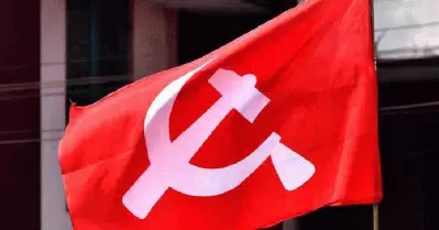 1963 ലെ റിപ്പബ്ലിക് ദിന പരേഡില്‍ പങ്കെടുക്കുന്ന ആര്‍.എസ്.എസുകാരെന്നത് വ്യാജം; സ്റ്റാമ്പും നാണയവും രാജ്യത്തെ അപമാനിക്കുന്നത്: സി.പി.ഐ.എം