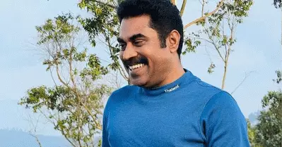 ‘കേരളത്തെ നോക്കി തല കുനിക്കാത്തതെന്തേ?’ സുരാജിനെതിരെ സൈബര്‍ ആക്രമണം