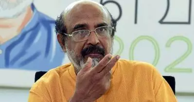 കുടുംബശ്രീയുടെ പരിപാടിയിൽ പങ്കെടുത്തത് ചട്ടലംഘനം; തോമസ് ഐസക്കിന് വരണാധികാരിയുടെ താക്കീത്