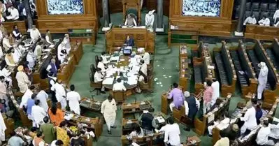ദല്‍ഹി സര്‍വീസ് ബില്‍ ലോക്‌സഭയില്‍ പാസാക്കി; വാക്കൗട്ട് ചെയ്ത് പ്രതിപക്ഷം