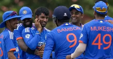 കരിയറില്‍ എറിഞ്ഞ രണ്ടാം പന്തില്‍ വിക്കറ്റ്; ഞങ്ങള്‍ക്ക് കിട്ടിയെടോ യുവിയുടെ പകരക്കാരനെ