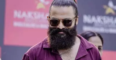എനിക്ക് രാഷ്ട്രീയമില്ല; സംഭരിച്ച നെല്ലിന് ആറ് മാസമായിട്ടും പണം കൊടുക്കാത്തത് അനീതിയല്ലേ: ജയസൂര്യ