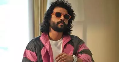 ആ പോസ് ബ്രൂസ് ലിയ്ക്കുള്ള ട്രിബ്യൂട്ട് ; ചിലത് ഞാന്‍ തന്നെ ഗവേഷണത്തിലൂടെ കണ്ടെത്തി; ആര്‍.ഡി.എക്‌സിലെ ആക്ഷനില്‍ തഗ്ഗുമായി നീരജ്