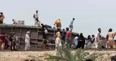 പാകിസ്ഥാനില്‍ ട്രെയിന്‍ പാളം തെറ്റി; 25 പേര്‍ മരിച്ചു, 80 ആളുകള്‍ക്ക് പരിക്ക്
