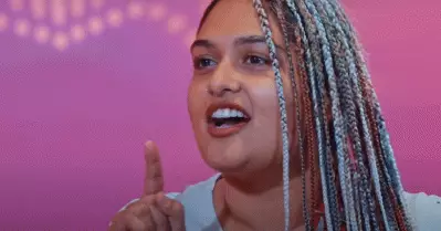 എന്റെ മുടിയല്ലാതെ കേരളത്തില്‍ വേറൊന്നും ചര്‍ച്ച ചെയ്യാനില്ലെന്നാണോ പറഞ്ഞുവരുന്നത്: പ്രയാഗ മാര്‍ട്ടിന്‍