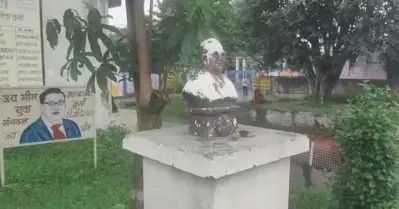 മധ്യപ്രദേശില്‍ ദളിതര്‍ക്കെതിരെ ഹിന്ദുത്വ ആക്രമണം; അംബേദ്കറുടെ പ്രതിമ തകര്‍ത്തു