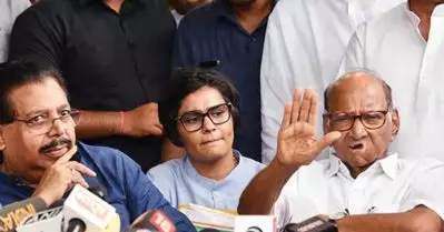 പാര്‍ട്ടി ചിഹ്നത്തിനായുള്ള അജിത് പവാറിന്റെ ആവശ്യം തള്ളണം; തെരഞ്ഞെടുപ്പ് കമ്മീഷനോട് ശരദ് പവാര്‍ ക്യാമ്പ്