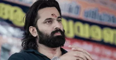 നടന്‍ ഉണ്ണി മുകുന്ദനെതിരെ കേസ്; ക്രൂരമായി മര്‍ദിച്ചതായി പരാതി