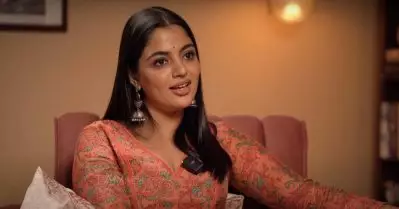 ‘അച്ഛൻ നക്സൽ ആയിരുന്നതുകൊണ്ട് അമ്മയുടെ വീട്ടിൽ കല്യാണത്തിന് സമ്മതിക്കില്ലായിരുന്നു’