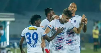 മഞ്ഞപ്പട വീണ്ടും ചിരിക്കുന്നു; ഫൈനലിന്റെ ആവര്‍ത്തനത്തില്‍ വീണ്ടും തോറ്റ് ബെംഗളൂരു