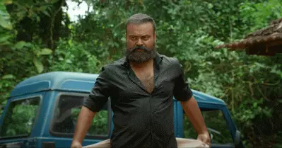 ആക്ഷന്‍ പാക്ക്ഡ്; ചാവേര്‍ ട്രെയ്‌ലര്‍
