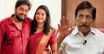 അച്ഛന്റെ കസേരയില്‍ ഞാന്‍ ഇരിക്കാറില്ല, ഭാര്യയോടും അങ്ങനെ പറയും: ധ്യാന്‍ ശ്രീനിവാസന്‍