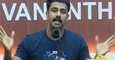 ഉമ്മൻ ചാണ്ടിയുടെ പേരിന് പകരം കത്തിൽ ഉണ്ടായിരുന്നത് ഗണേഷ് കുമാറിന്റേത്: ഫെനി ബാലകൃഷ്ണൻ