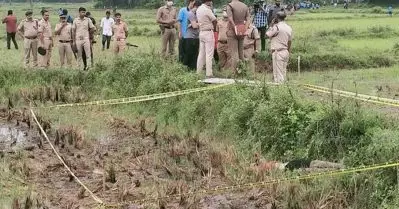 പാലക്കാട്ട് വയലില്‍ കുഴിച്ചിട്ട നിലയില്‍ കണ്ടെത്തിയ മൃദദേഹഹങ്ങള്‍ കാണാതായ യുവാക്കളുടേത്‌