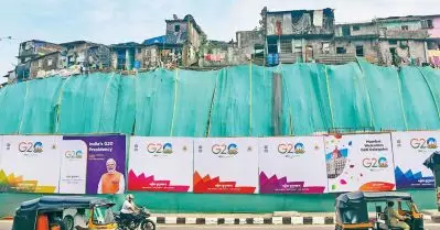 ചേരികൾ മറച്ച് വീണ്ടും കേന്ദ്രം; ജി20 ഉച്ചകോടിക്ക് മുന്നോടിയായി ദൽഹിയിലെ വീടുകൾ പൊളിച്ചുമാറ്റി