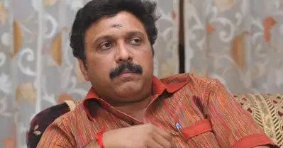 സോളാർ പീഡനക്കേസ്; ഉമ്മൻ ചാണ്ടിക്കെതിരെ ഗണേഷ് കുമാർ ഉൾപ്പെടെയുള്ളവർ ഗൂഢാലോചന നടത്തിയെന്ന് സി.ബി.ഐ റിപ്പോർട്ട്
