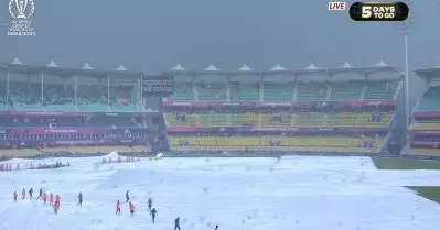 മഴ വില്ലനാകുന്നു, ഉപേക്ഷിച്ച് സന്നാഹ മത്സരങ്ങള്‍; ലോകകപ്പിനും കാലാവസ്ഥ ഭീഷണിയാകുമോ?