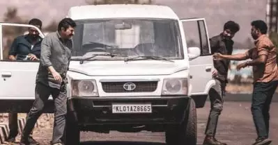 ‘നമ്മുടെ ഈ വണ്ടിയും പൊലീസാണ്’; ചര്‍ച്ചയായി കണ്ണൂര്‍ സ്‌ക്വാഡിലെ കാര്‍