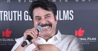 ചോദിക്കാനൊന്നും ഇല്ലാഞ്ഞിട്ടാണോ; മമ്മൂട്ടിയുടെ മറുപടി ശ്രദ്ധ നേടുന്നു
