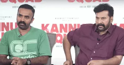 അതൊന്നും സ്‌ക്രിപ്റ്റിലുണ്ടായിരുന്നില്ല, മമ്മൂക്ക തന്നെ ചെയ്ത യുണീക്‌നെസാണ്: റോണി ഡേവിഡ്