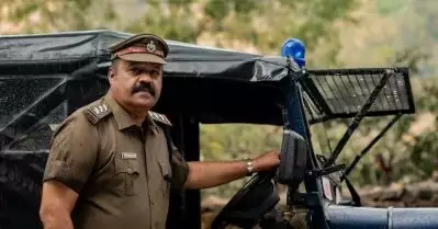 കാക്കി ജീവനാണ്, പൊലീസ് സേനയിൽ ഒരു ആസിഡ് വാഷ് അത്യാവശ്യം: സുരേഷ് ഗോപി