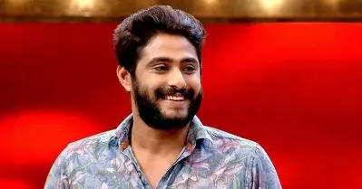 കൊല്ലത്ത് കാണാതായ കുട്ടിയെ കണ്ടെത്തിയതിനാല്‍ പോസ്റ്റുകള്‍ ഡിലീറ്റ് ചെയ്യുന്നു; മാതൃകാ പരമായ നടപടികളുമായി പെപ്പെ
