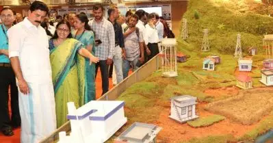 ഇടുക്കി ഡാം കാണാം; വാട്ടർ മെട്രോയിൽ കറങ്ങാം കൗതുകമായി ജലവിഭവ വകുപ്പിന്റെ പ്രദർശനം