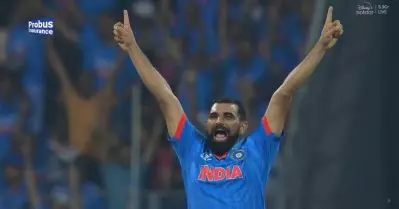രാജ്യദ്രോഹിയാക്കാന്‍ കാത്തിരുന്നവരെ സാക്ഷിയാക്കി പിഴുതെറിഞ്ഞ ഏഴ് വിക്കറ്റുകള്‍; അതെ, അവന്റെ പേര് പോലും ഹിന്ദുത്വവാദികള്‍ക്ക് അലര്‍ജിയാണ്