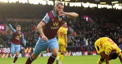 കളി തുടങ്ങി സെക്കന്റുകള്‍ക്കുള്ളില്‍ ചരിത്രത്തിലേക്ക്; റെക്കോഡ് നേട്ടവുമായി ബേണ്‍ലി താരം